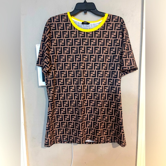 Fendi Black and Brown Monogram Short Sleeve Tee - Picture 1 of 3